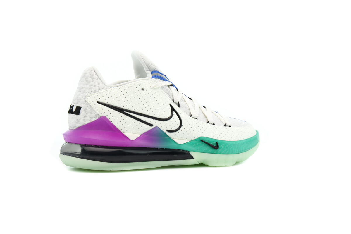 Nike LEBRON XVII LOW 
